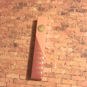 Lipstick- velvet liquid lipstick